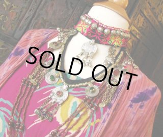 1949年のコイン付き!!カラフル刺繍布チョーカー*トライバル