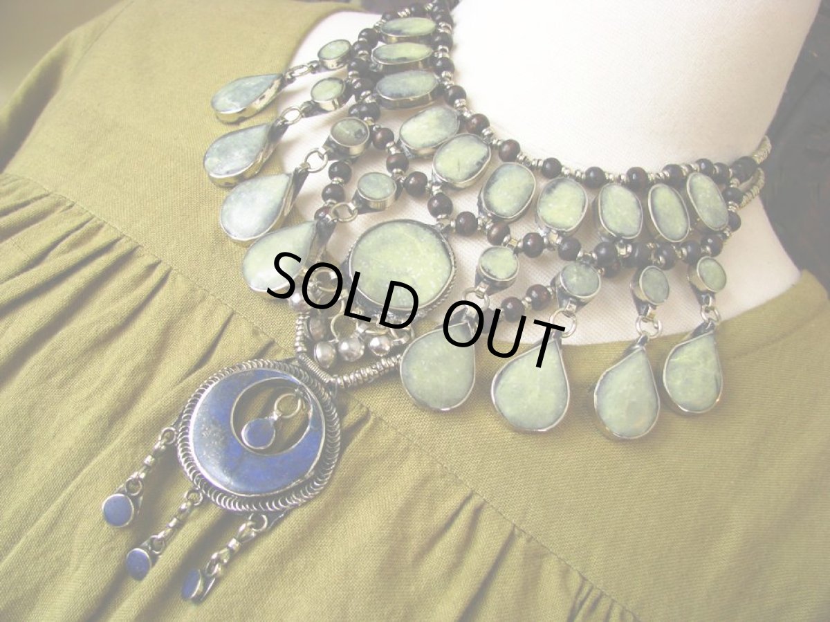 画像5:  日本より発送可能♪アフガニスタン*ゴージャスストーンネックレス*サーペンティン*大人エスニック (5)