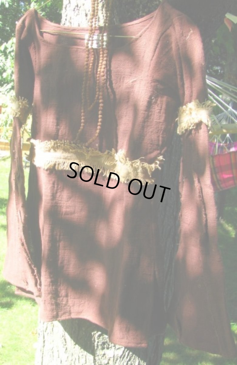 画像3: 日本より発送可能♪在庫1枚のみ♪地球に優しい手紡ぎ・手織り厚手カディコットンのフォークロアデザイントップ/brown*ネイティブアメリカン (3)