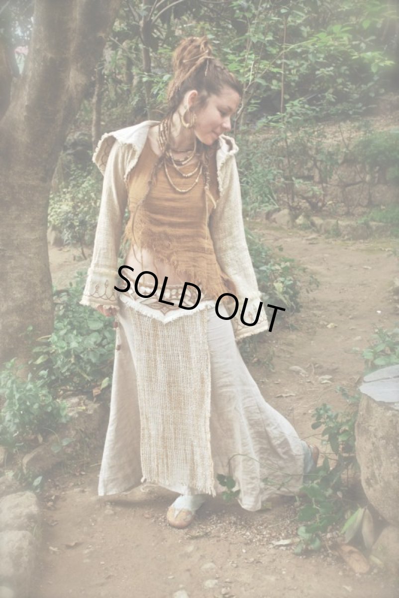 画像2: 日本より発送♪リネン&ローシルクのトライバル刺繍ナチュラルビューティースカート*麻*エコファッション (2)