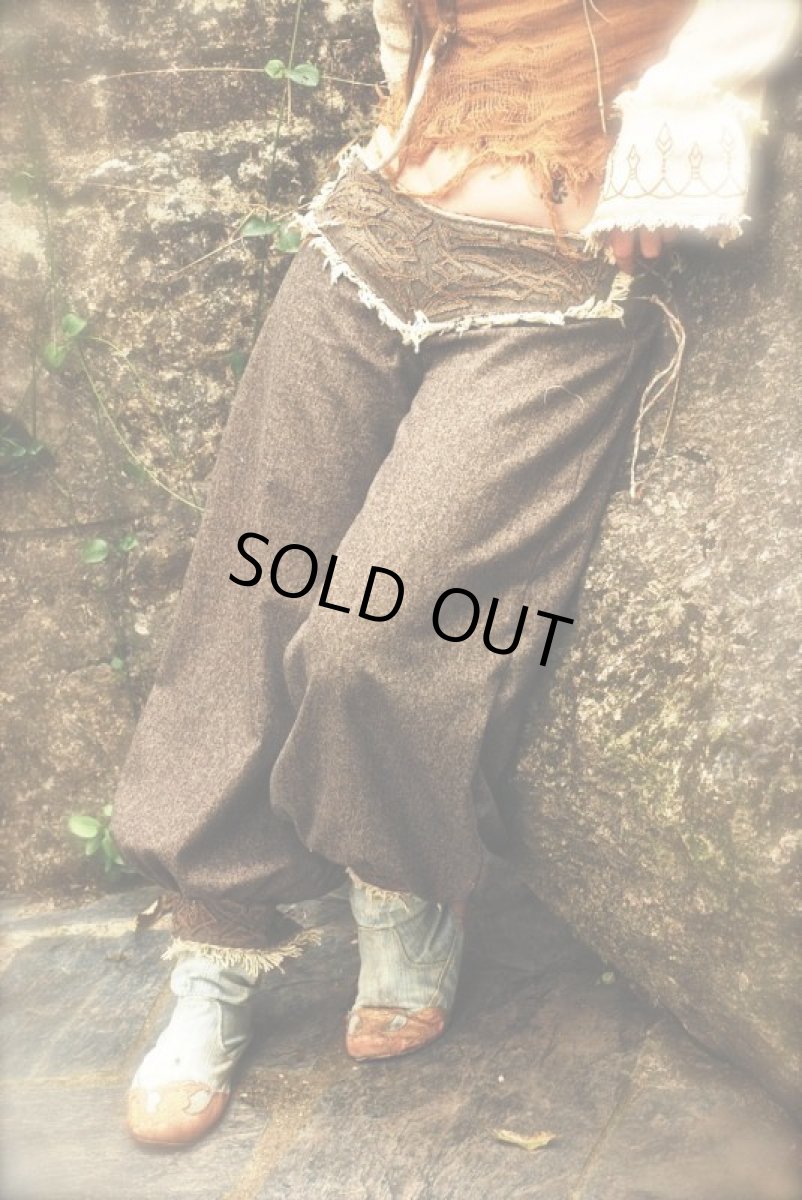 画像3: 日本より発送♪あったかウールのトライバル刺繍ハンドメイドアラジンパンツ (3)