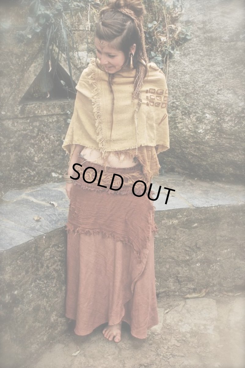 画像2: 日本より発送♪残り1枚のみ!!アースカラー手織りカディコットンhandmadeトライバル刺繍ラップスカート*フェアトレード*エコファッション (2)