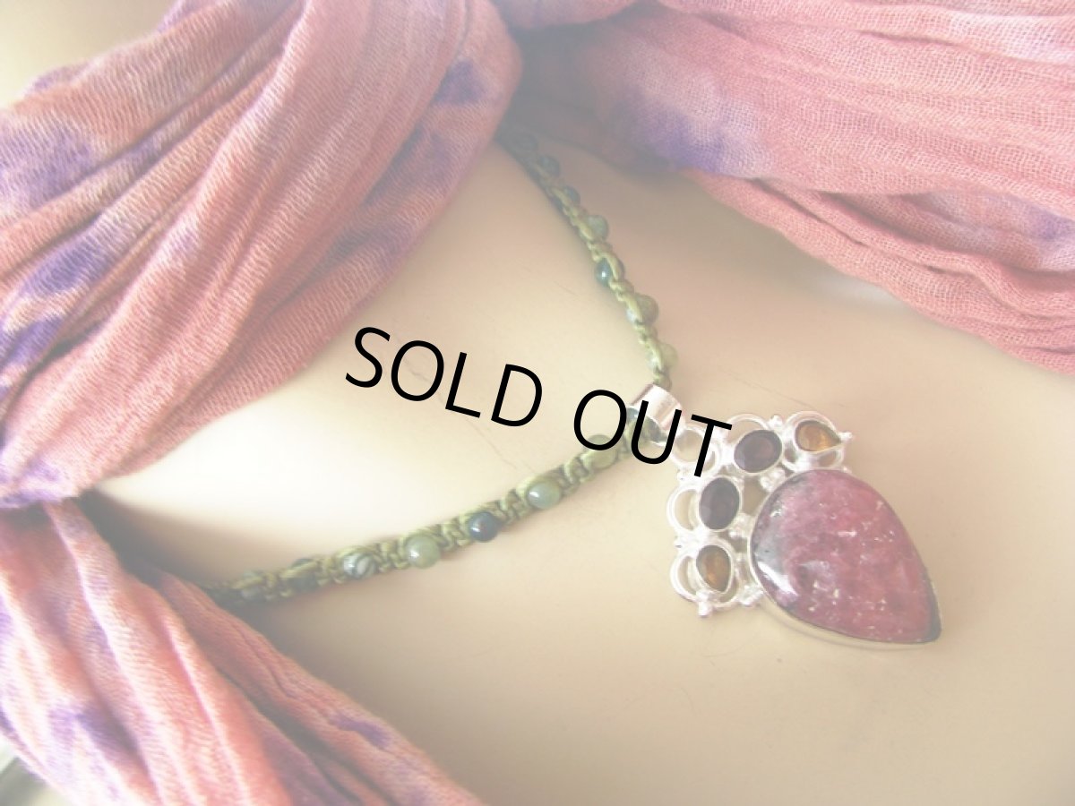 画像4: ネイティブアメリカン魔よけ石ロードナイトの大ぶりペンダントトップ*ヒーリング (4)