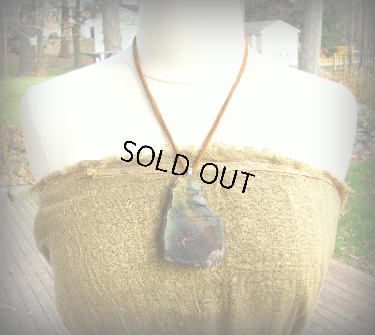 画像5: 日本より発送♪【Harfang des neiges】1点物*壁画のような模様が個性的なカナダの石のペンダントトップ/ネックレス (5)