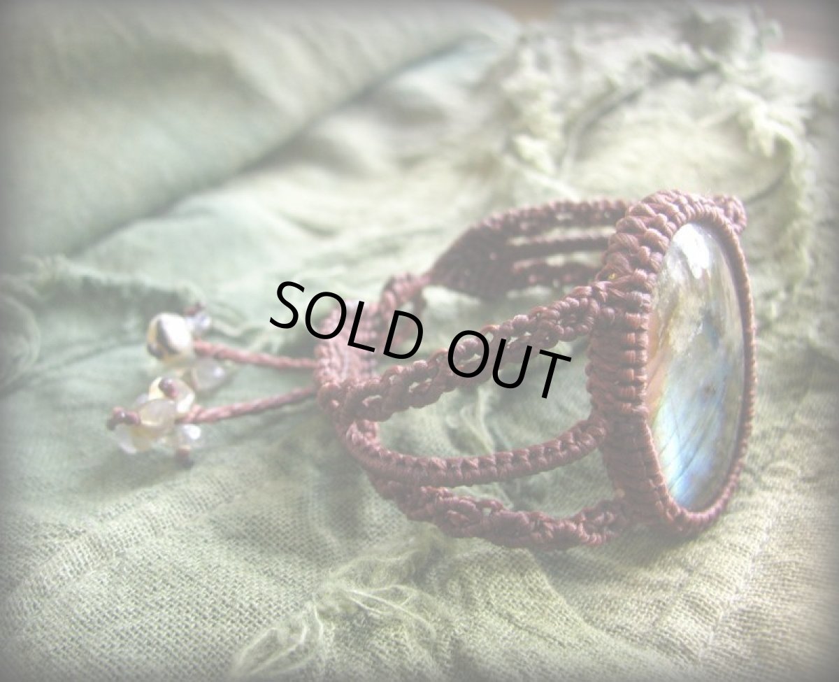 画像15: オーロラ色★全長4ｃｍ大ぶりラブラドライトのハンドメイド手編みブレスレット/バングル*マクラメ*パワーストーン (15)