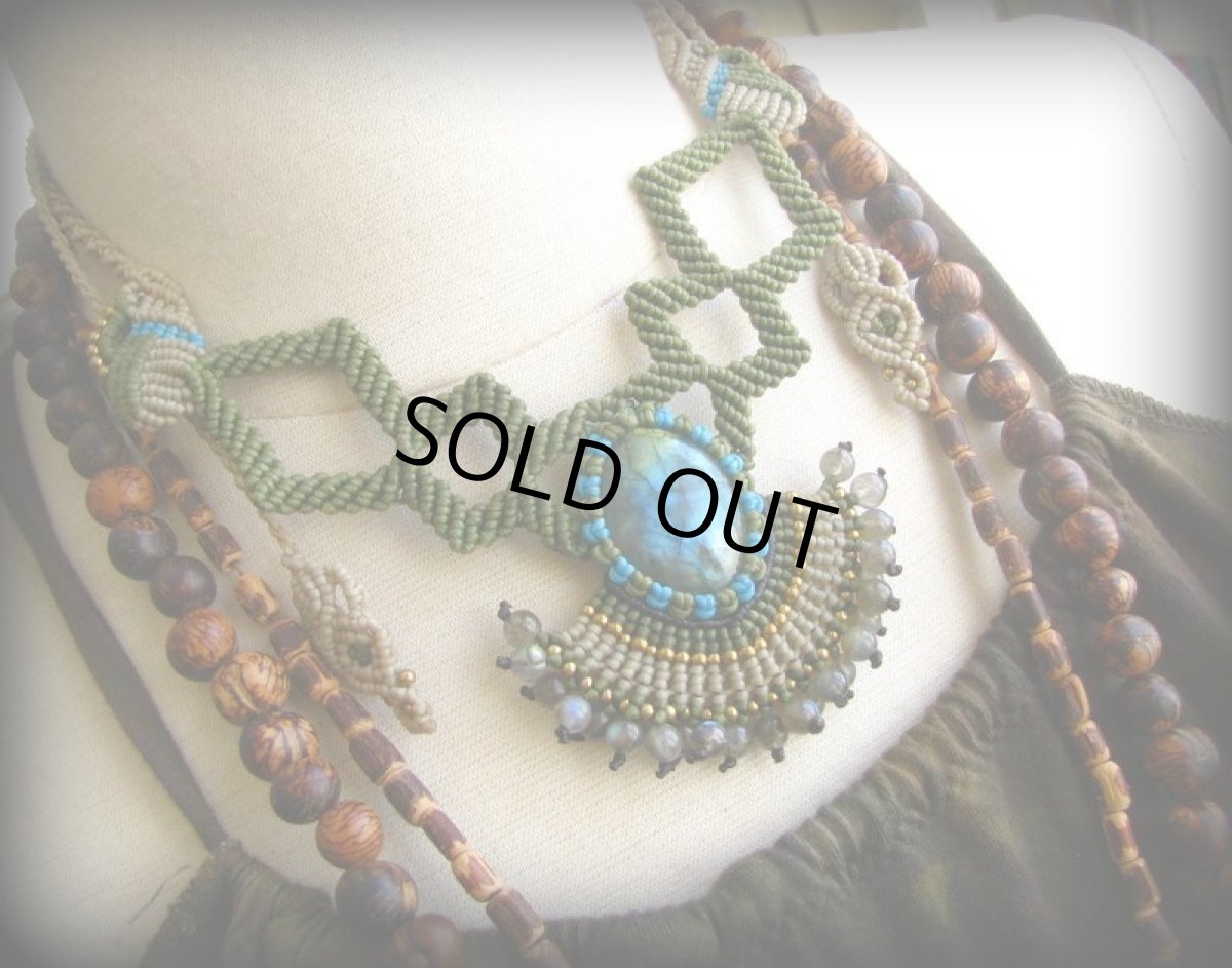 画像14: 上質カナダ産ラブラドライトのクレオパトラネックレス*手編みハンドメイド*マクラメ*天然石 (14)