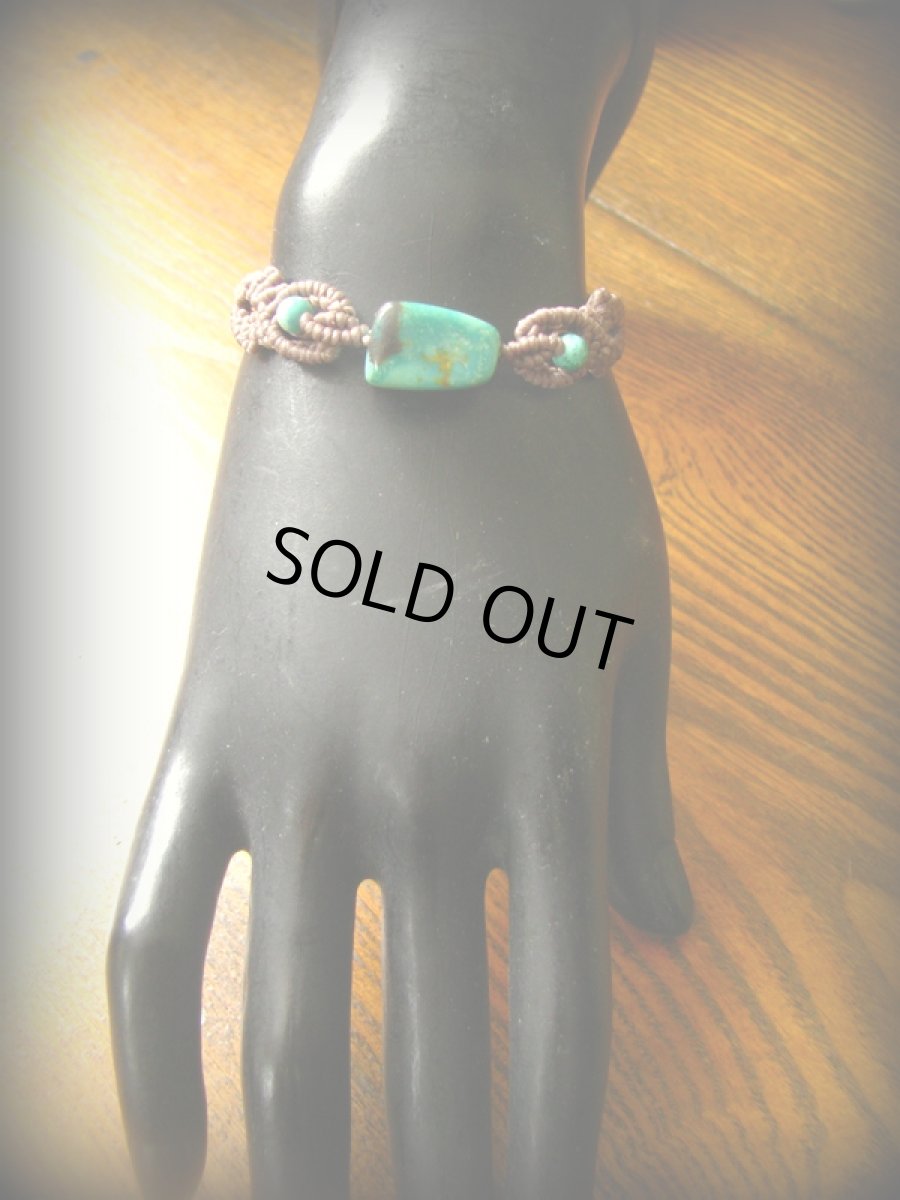 画像11: ナチュラル大粒ターコイズのマクラメ編みブレスレット*パワーストーン*ハンドメイド (11)