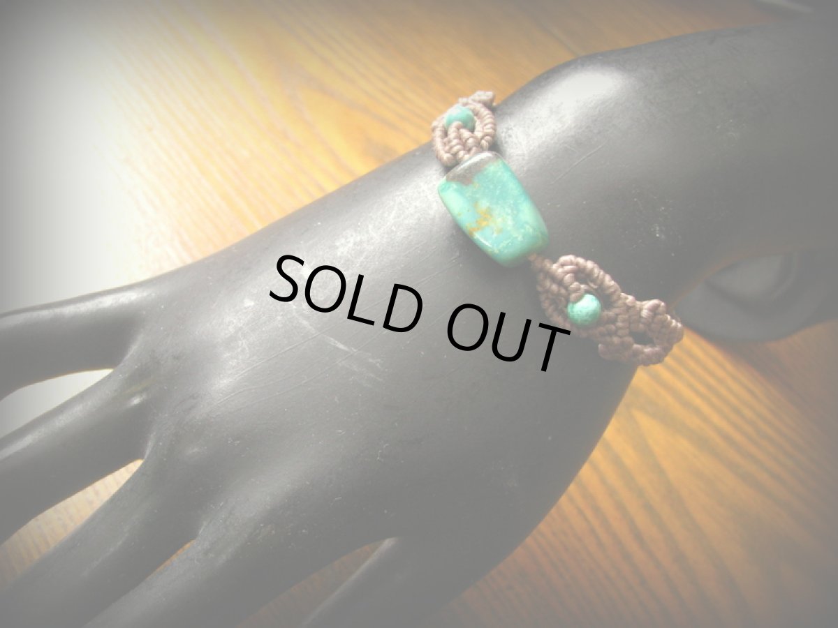 画像10: ナチュラル大粒ターコイズのマクラメ編みブレスレット*パワーストーン*ハンドメイド (10)