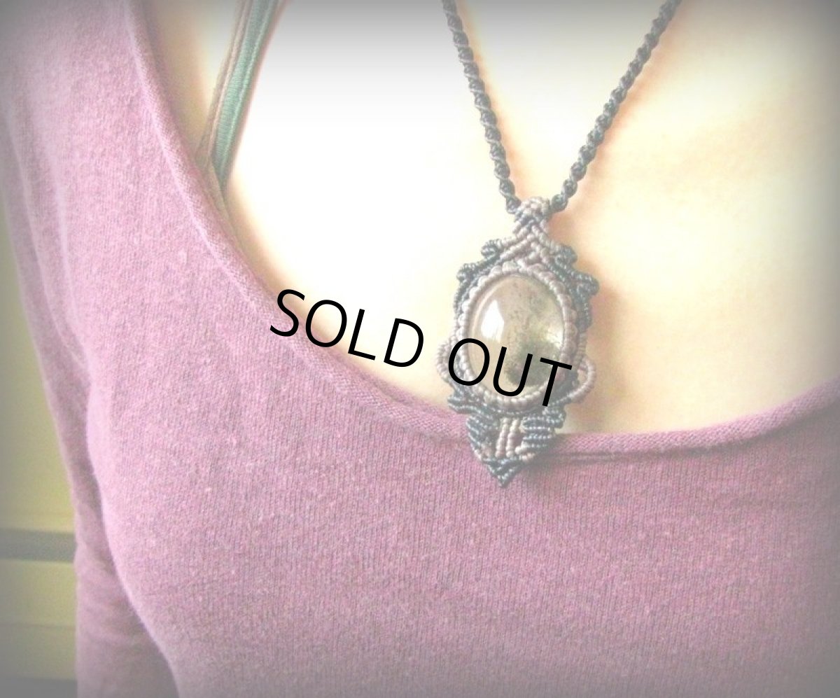 画像14: ファントム入り大ぶりガーデンクォーツのマクラメ編みネックレス*グリーンファントム*庭園水晶*天然石*パワーストーン (14)