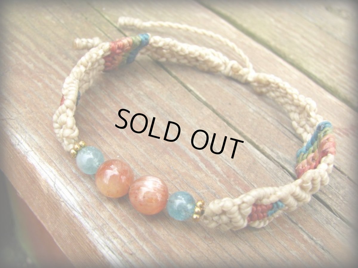 画像9: オレンジムーンストーン&アクアマリンのシンプルマクラメ編みブレスレット*パワーストーン*ハンドメイド (9)