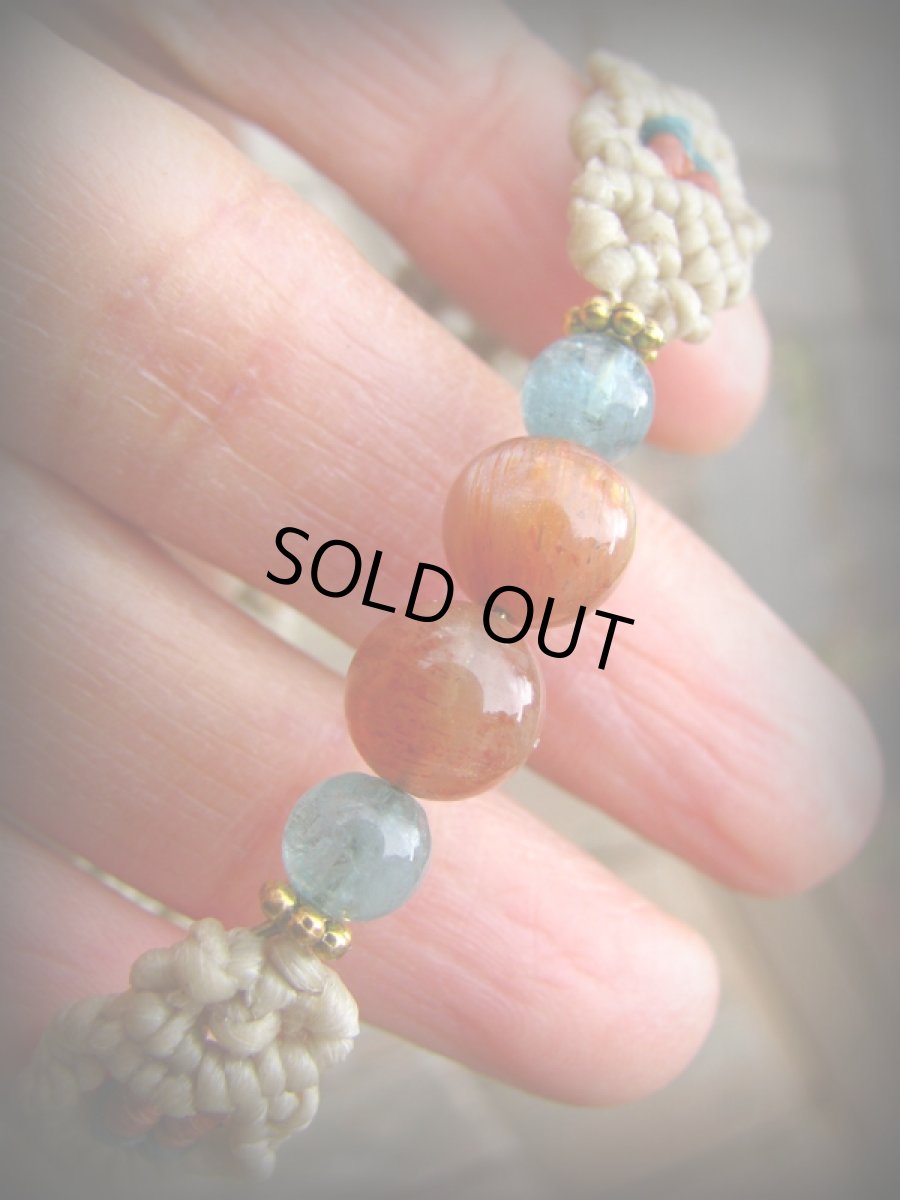 画像11: オレンジムーンストーン&アクアマリンのシンプルマクラメ編みブレスレット*パワーストーン*ハンドメイド (11)