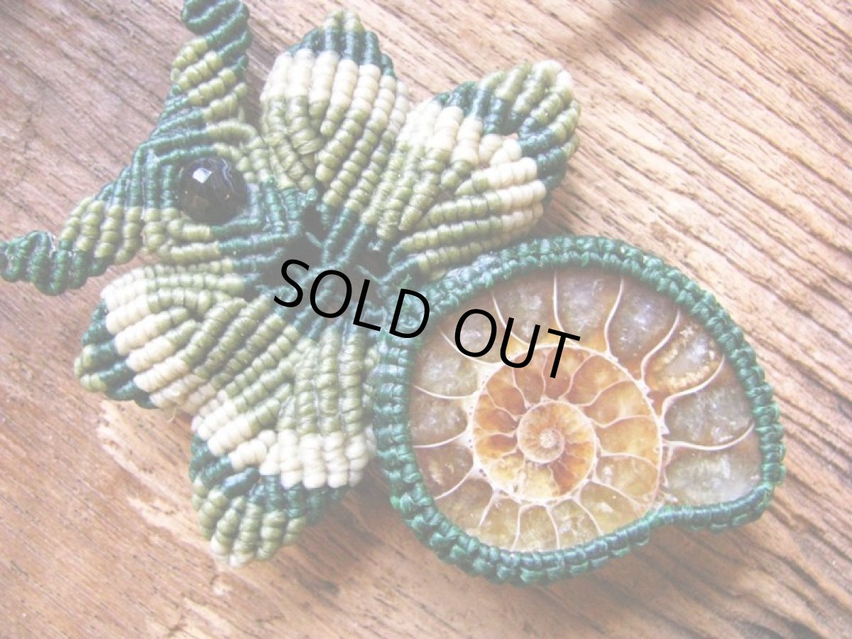 画像3: ログインで３０％OFF♪ 葉っぱデザイン♪ １点物　アンモナイト化石ネックレス　ハンドメイド天然石アクセサリー (3)