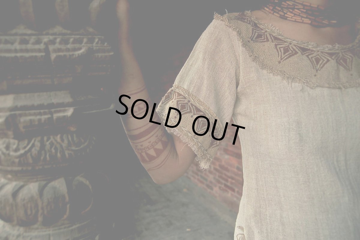 画像6: 再入荷♪ 地球に優しい手織りヘンプ麻素材ネイティブ刺繍トップ*エコロジー*ジプシー*エスニック (6)