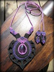 画像1: 女性の魅力を高めるアメジストのデザインネックレス*紫水晶*マクラメ*ハンドメイド*アメシスト*天然石 (1)