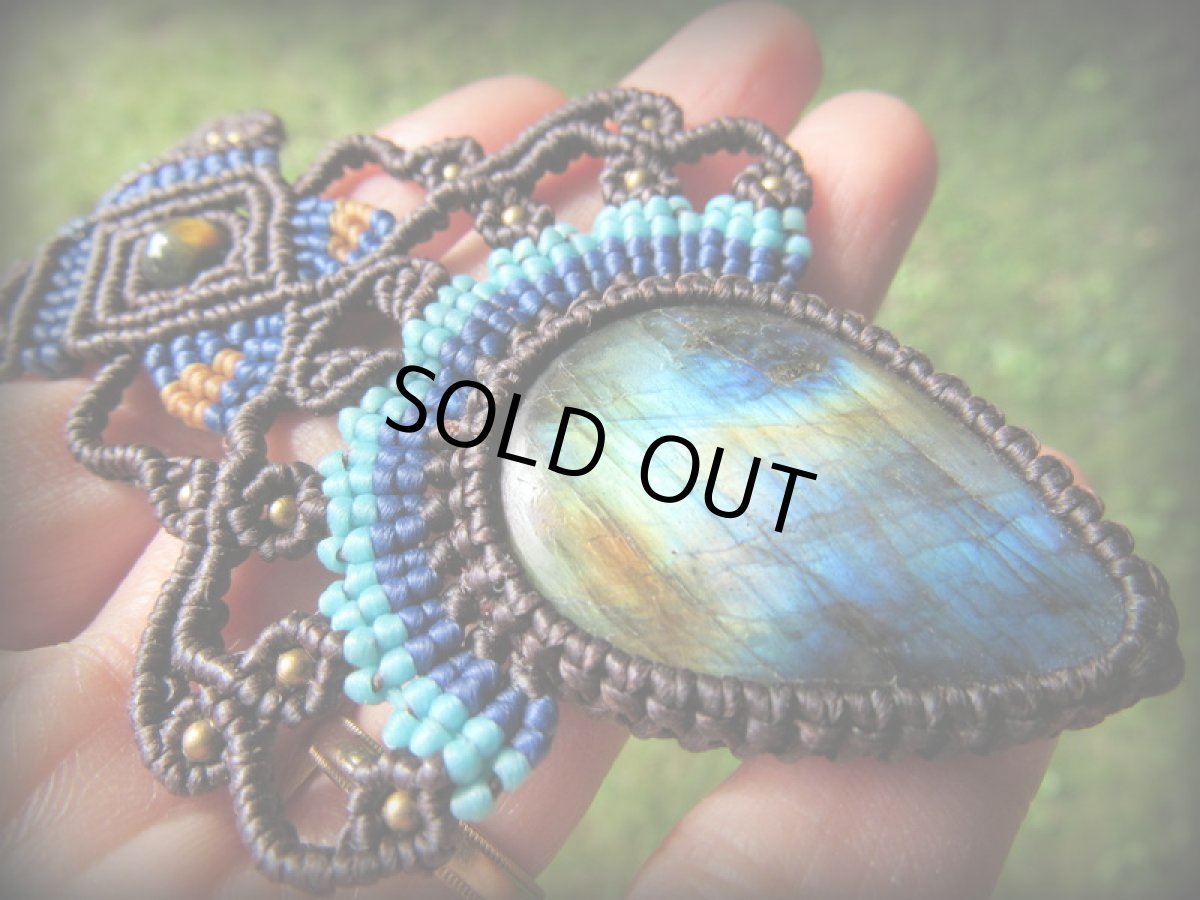 画像4: 1点物☆大ぶり虹色ラブラドライトのデザインネックレス*マクラメ*天然石*パワーストーン (4)