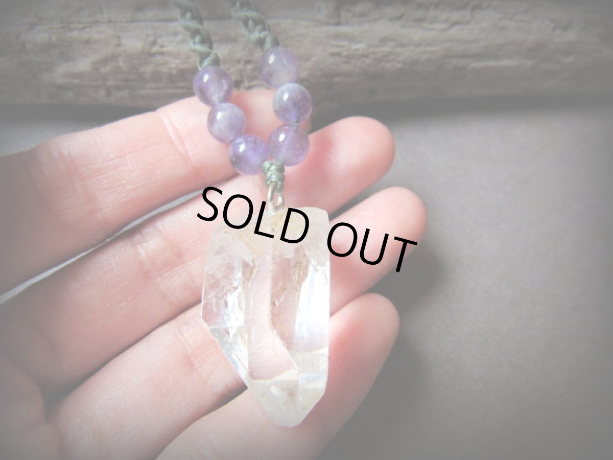 画像7: クリスタルクォーツ水晶原石ポイント&アメジストのマクラメ編みネックレス/ペンダント*クリアクォーツ*ヒマラヤクリスタル (7)