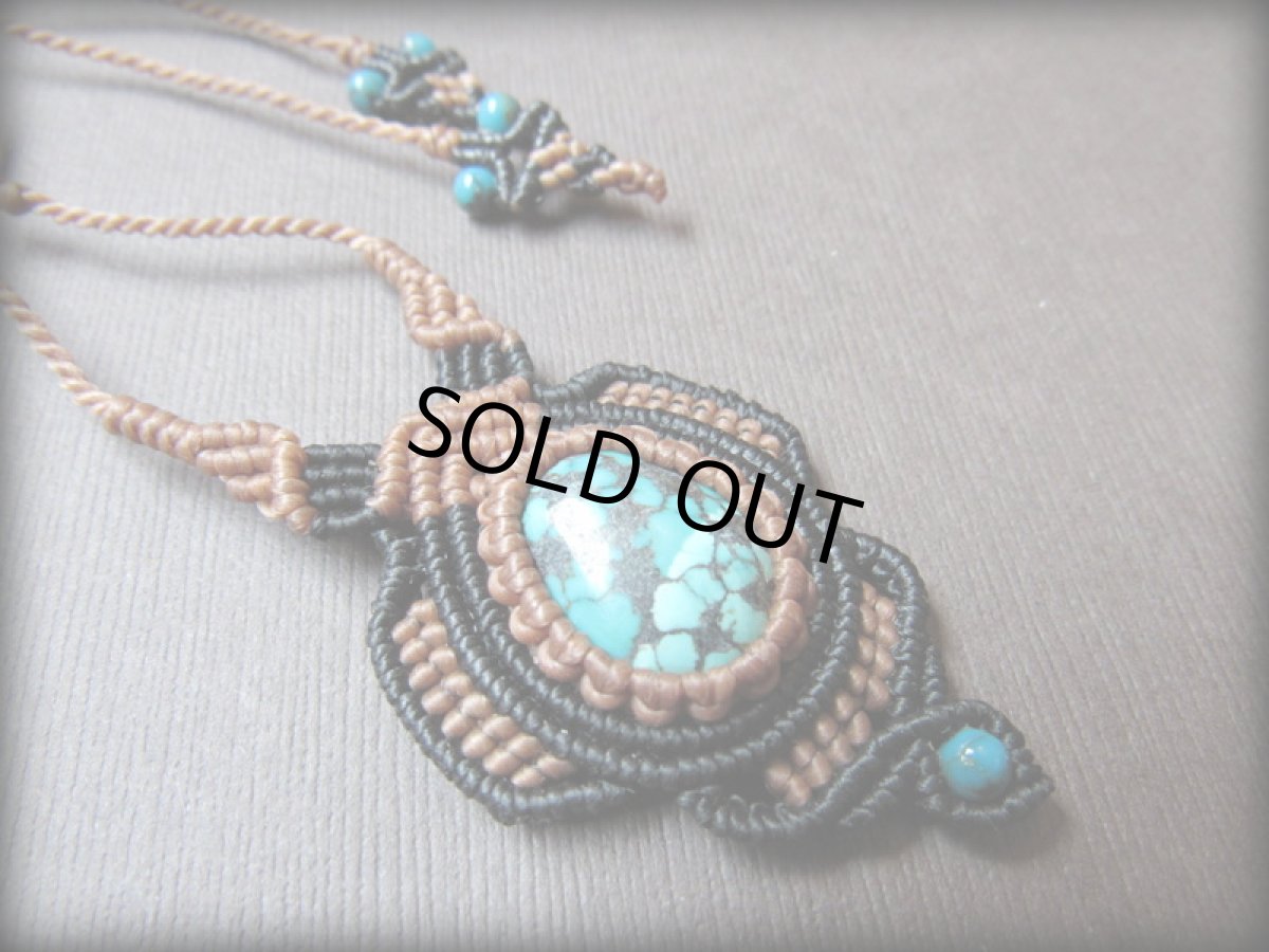 画像4: スパイダーウェブターコイズのハンドメイド手編みネックレス*天然石パワーストーン*マクラメ (4)