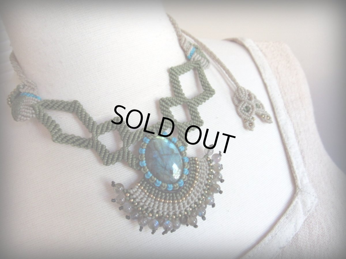 画像5: 上質カナダ産ラブラドライトのクレオパトラネックレス*手編みハンドメイド*マクラメ*天然石 (5)