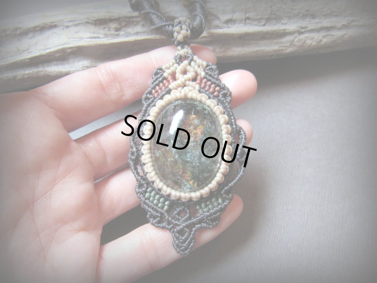 画像4: 大きなガーデンクォーツ＆タイガーアイのマクラメ編みネックレス*庭園水晶*天然石*パワーストーン (4)