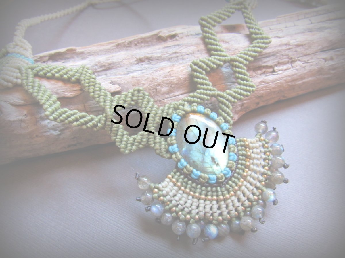 画像4: 上質カナダ産ラブラドライトのクレオパトラネックレス*手編みハンドメイド*マクラメ*天然石 (4)