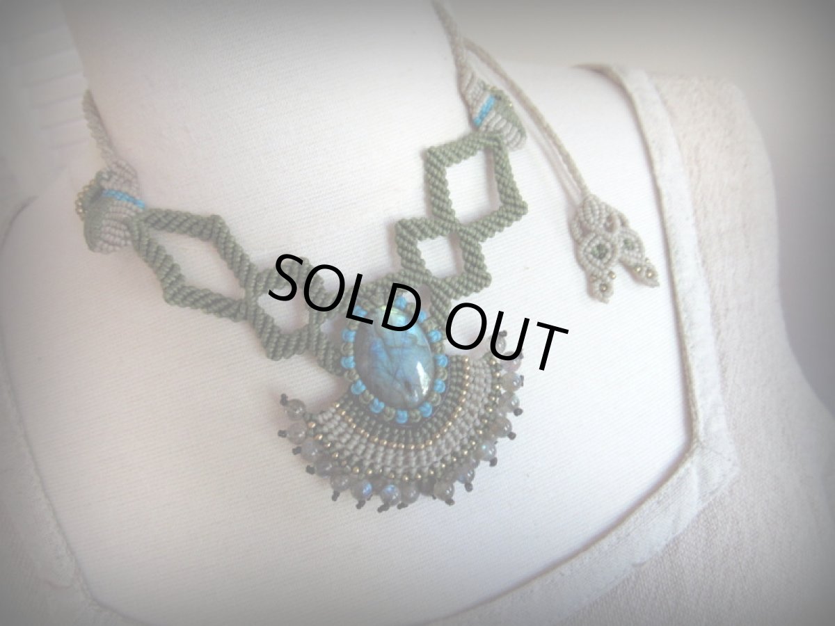 画像6: 上質カナダ産ラブラドライトのクレオパトラネックレス*手編みハンドメイド*マクラメ*天然石 (6)