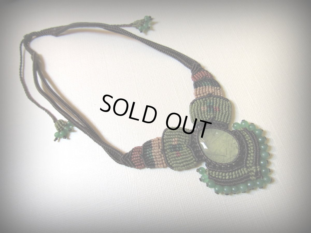 画像12: 癒しの天然石プレナイトのハンドメイド手編みネックレス/チョーカー*天然石*パワーストーン*マクラメ (12)