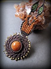 画像1: 太陽デザイン♪オレンジジェード翡翠マクラメ編みネックレス*天然石パワーストーン (1)