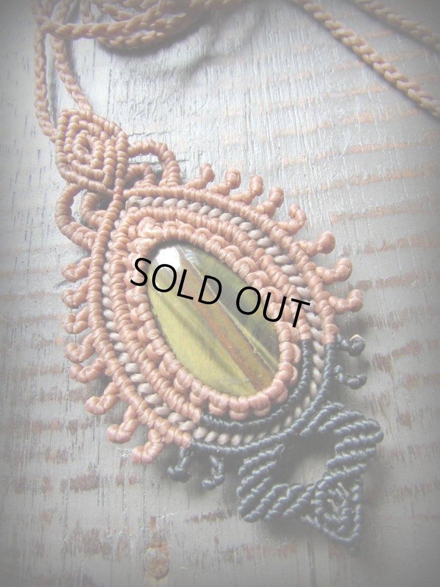 画像5: 自己実現の天然石★大ぶりタイガーアイのデザインネックレス*マクラメ*ハンドメイド (5)