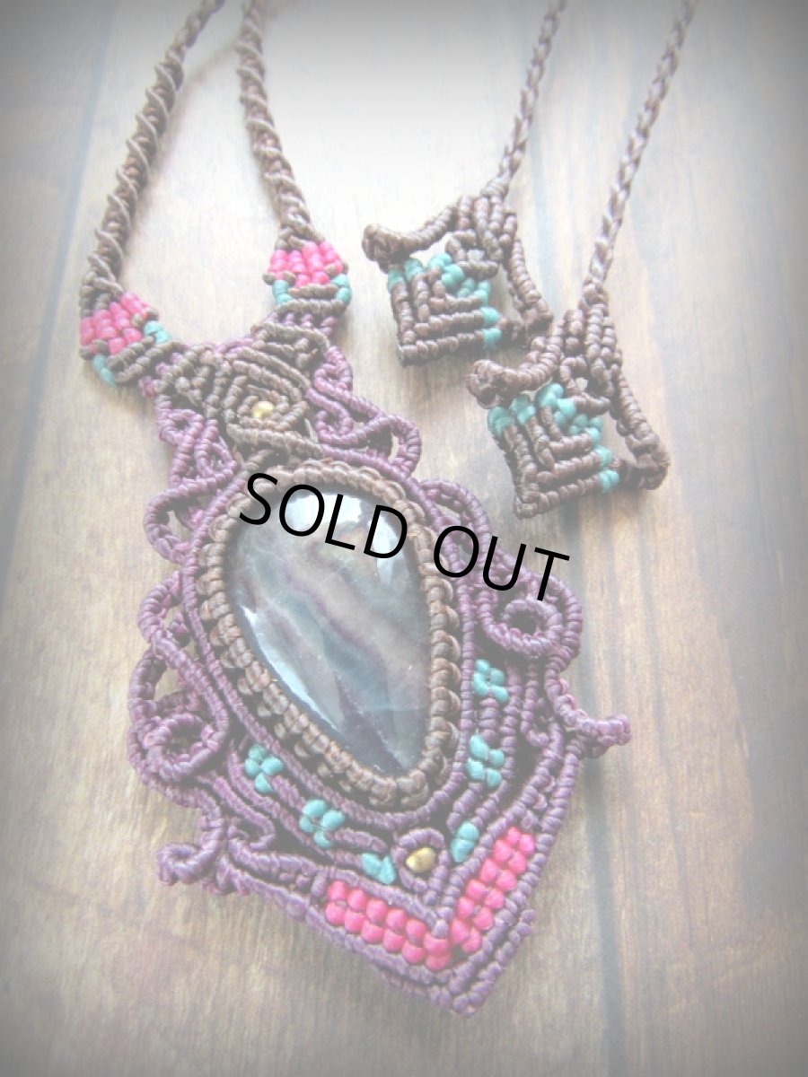 画像6: 1点もの★自由な発想を導くレインボーフローライト蛍石★デザインネックレス★マクラメ★受験お守り★天然石パワーストーン (6)