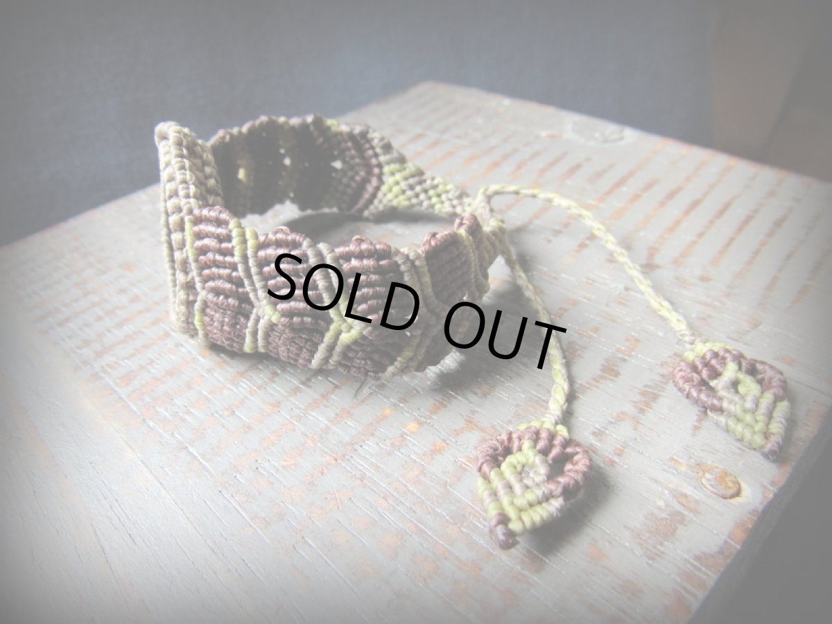 画像10: 1点もの★アンモナイト化石ブレスレット/バングル*ハンドメイド*マクラメ編み (10)