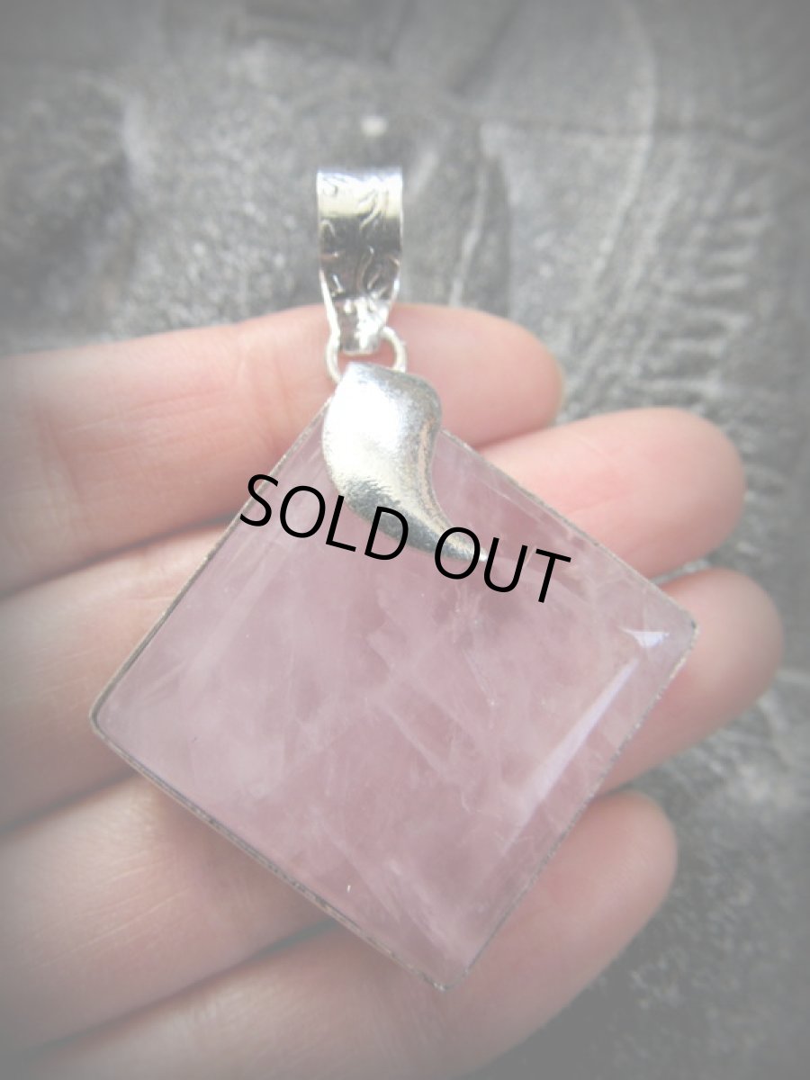 画像4: 1点物★大ぶりローズクォーツ★ペンダントトップ★天然石パワーストーン★シルバー (4)