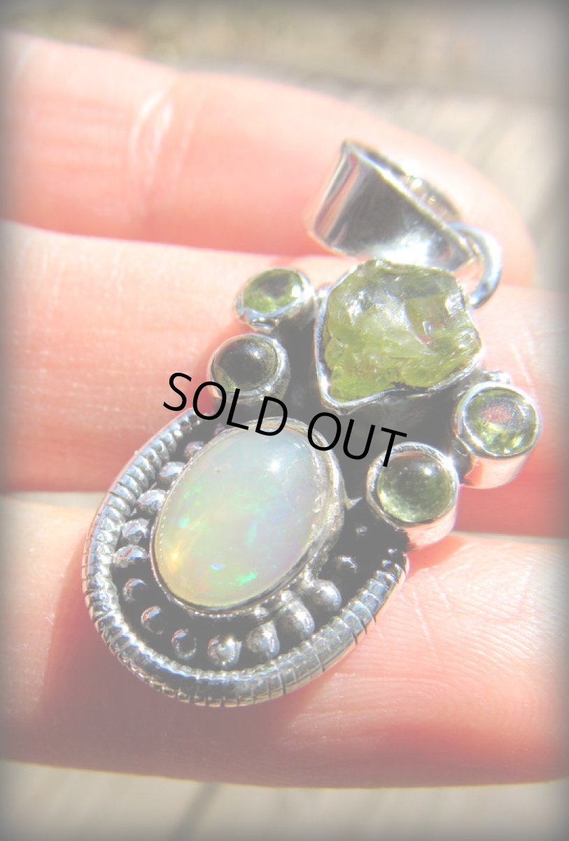 画像9: 1点物★エチオピア産オパール&ペリドット原石★スターリングシルバー★シルバー925★ペンダントトップ★パワーストーン (9)
