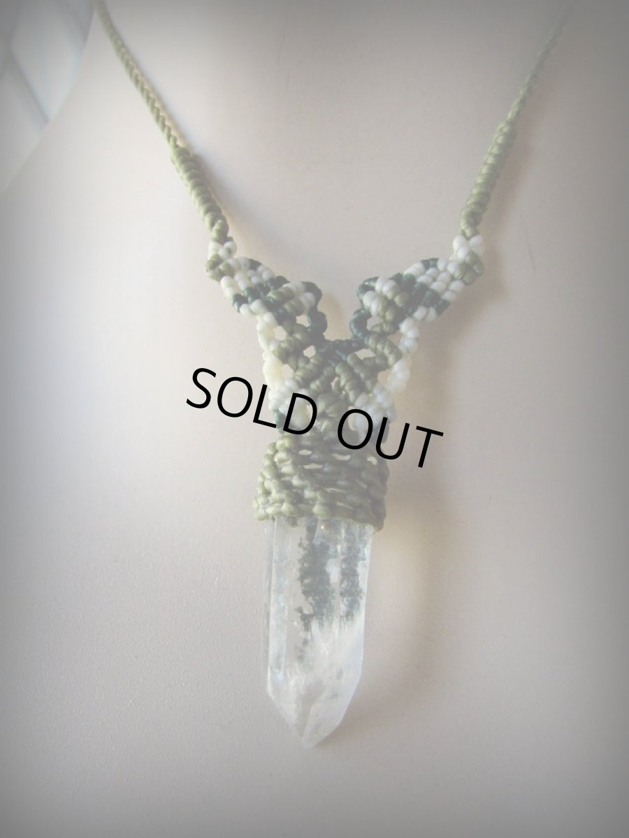 画像13: １点物★浄化の石★クローライト入り水晶ポイント★ネックレス★クリスタルクォーツ★ヒマラヤクリスタル★マクラメジュエリー (13)