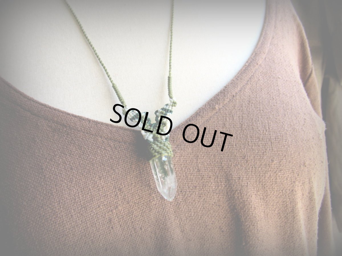 画像9: １点物★浄化の石★クローライト入り水晶ポイント★ネックレス★クリスタルクォーツ★ヒマラヤクリスタル★マクラメジュエリー (9)