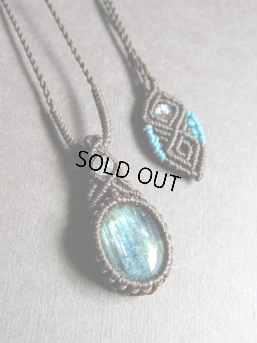 画像5: 1点物★ブラジル産カイヤナイト&水晶★マクラメ★ペンダント/ネックレス★藍晶石★ハンドメイド*天然石パワーストーン (5)