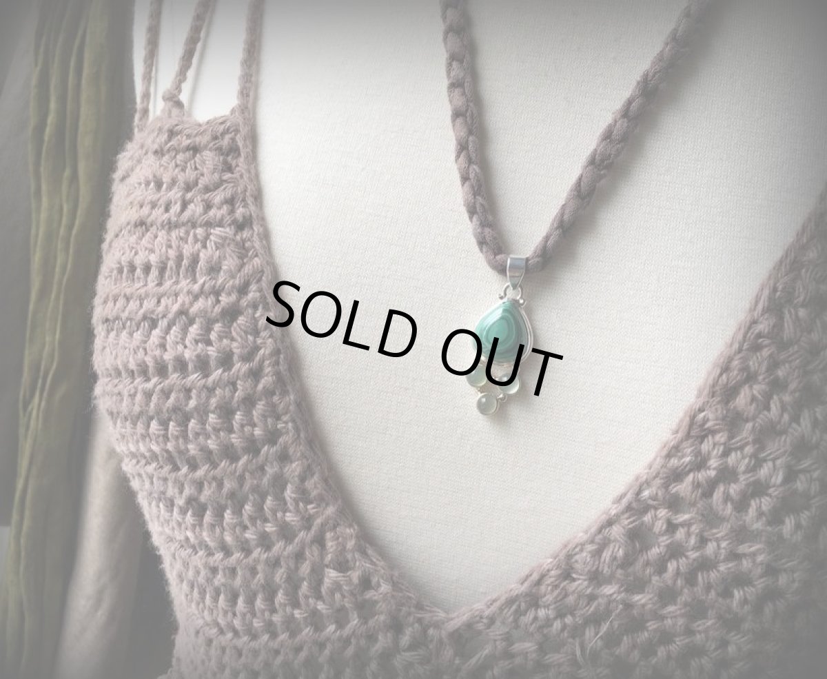 画像8: 1点物★上質マラカイト（コンゴ産）＆プレナイト★ペンダントトップ★シルバー925★孔雀石★パワーストーン (8)