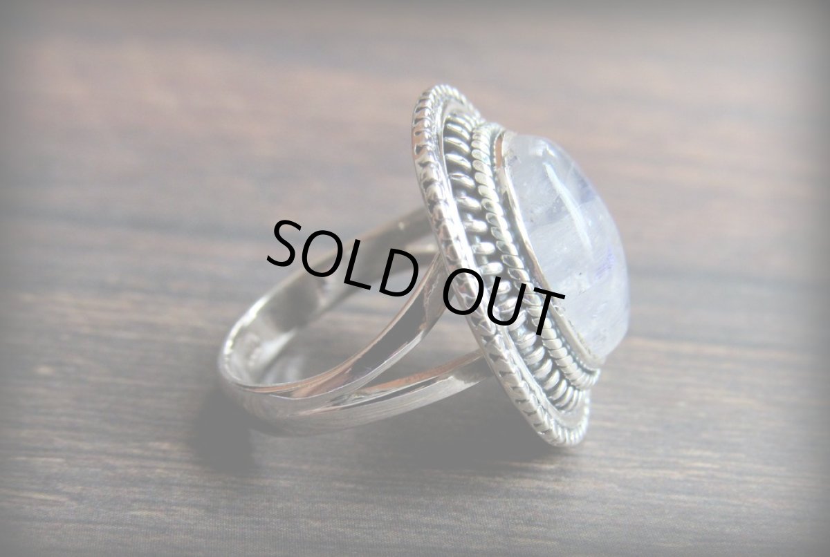 画像3: 大ぶりブルームーンストーン★シルバーリング★指輪12号★天然石パワーストーン (3)