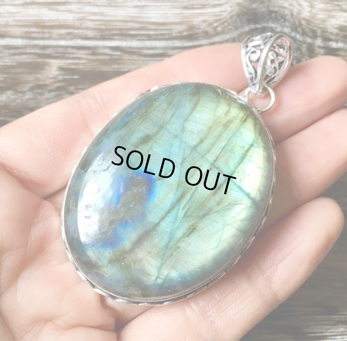 画像3: 1点物★全長6cm以上特大★オーロラ色ラブラドライト★ペンダントトップ★パワーストーン天然石 (3)