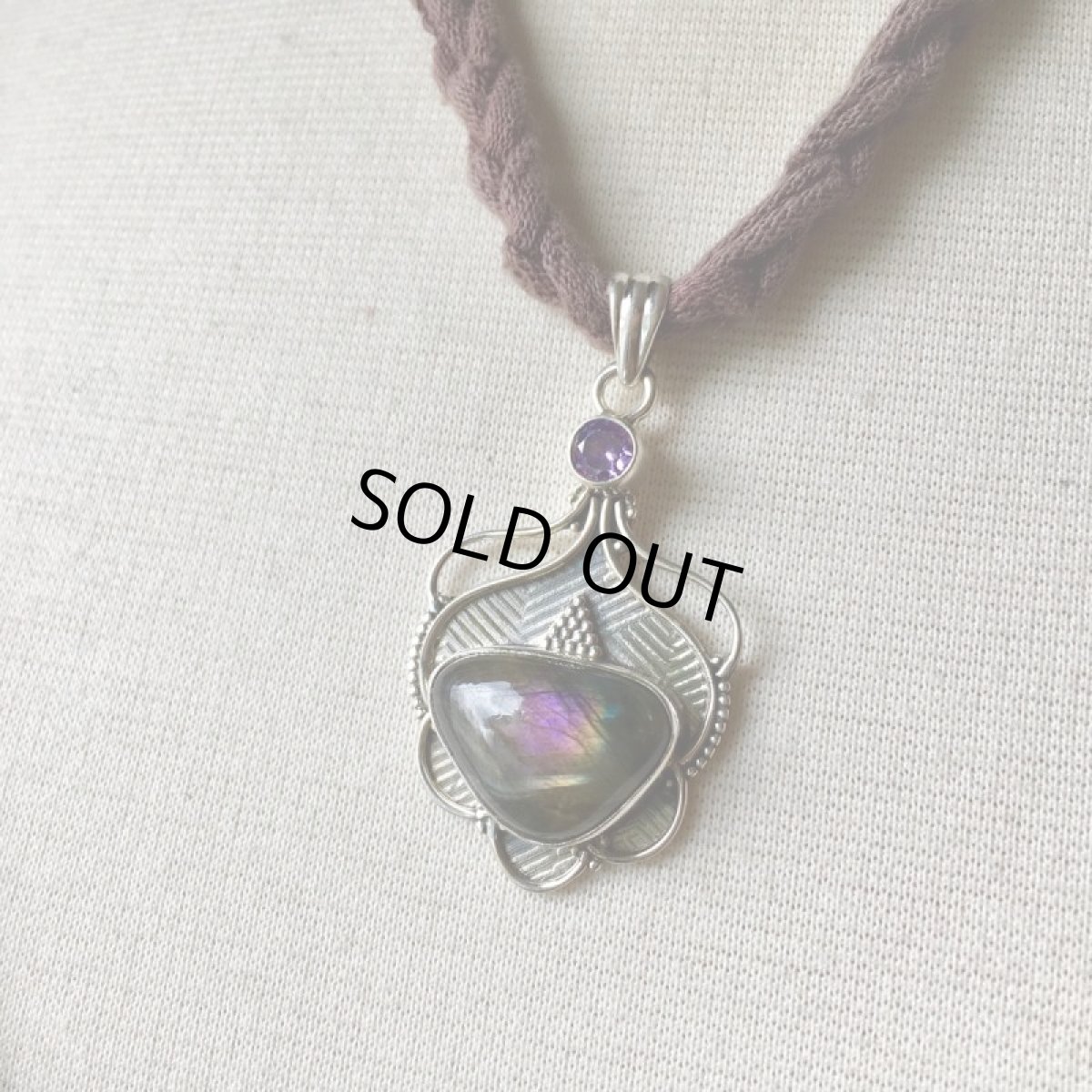 画像15: 1点物　レア希少 パープル・ピンク 高品質ラブラドライト&宝石質アメジスト ペンダントトップ★スターリングシルバー★天然石パワーストーン★エスニックデザイン (15)