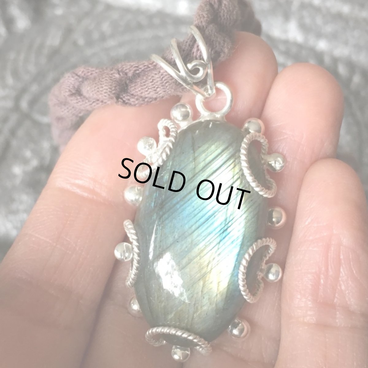 画像8: 1点物★神秘的ブルー・グリーン・ゴールド　上質大ぶりラブラドライト ペンダントトップ★天然石パワーストーン　アクセサリー (8)