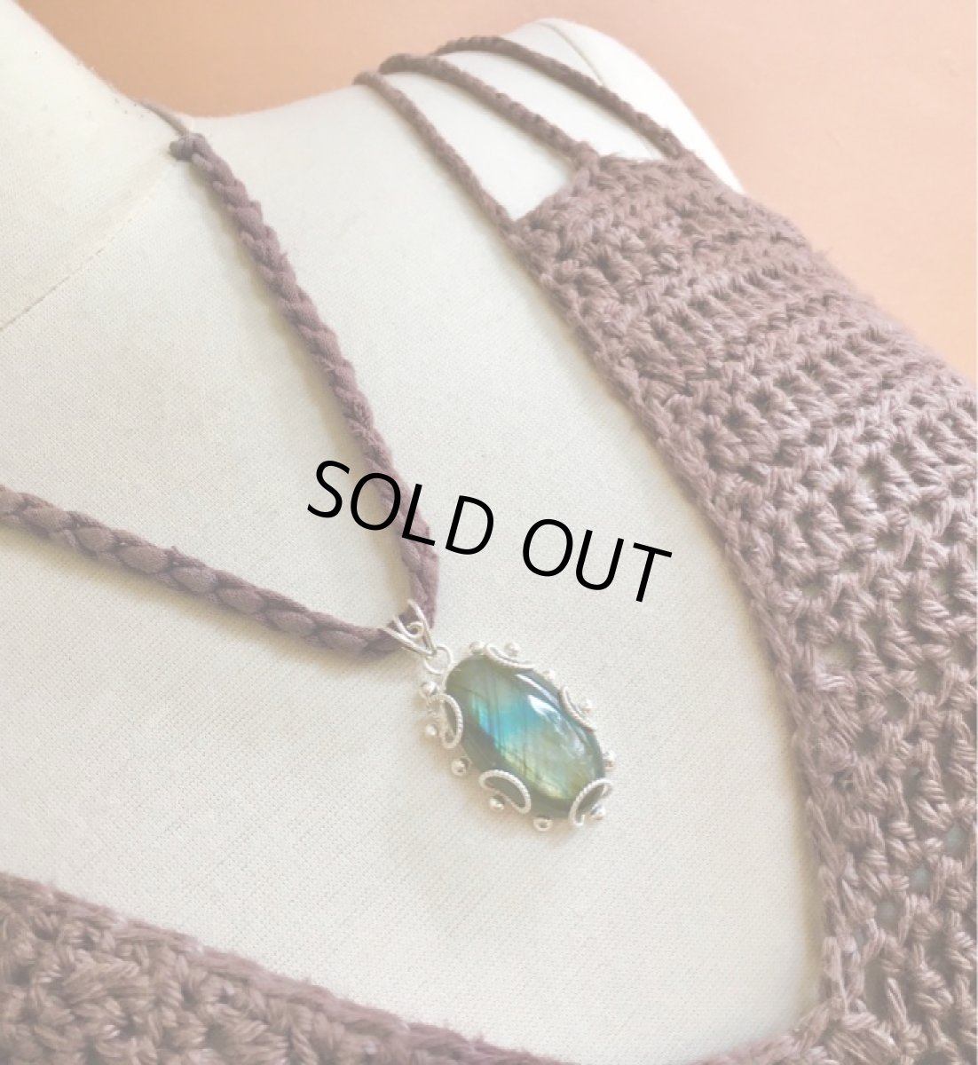 画像10: 1点物★神秘的ブルー・グリーン・ゴールド　上質大ぶりラブラドライト ペンダントトップ★天然石パワーストーン　アクセサリー (10)