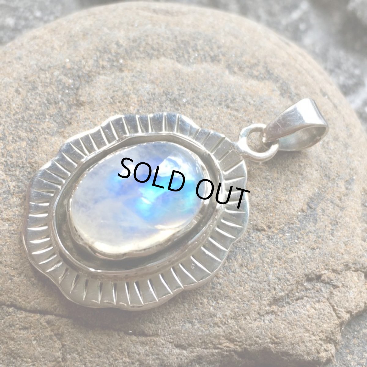 画像15: 1点物　高品質ブルームーンストーン　ペンダントトップ★天然石パワーストーン (15)