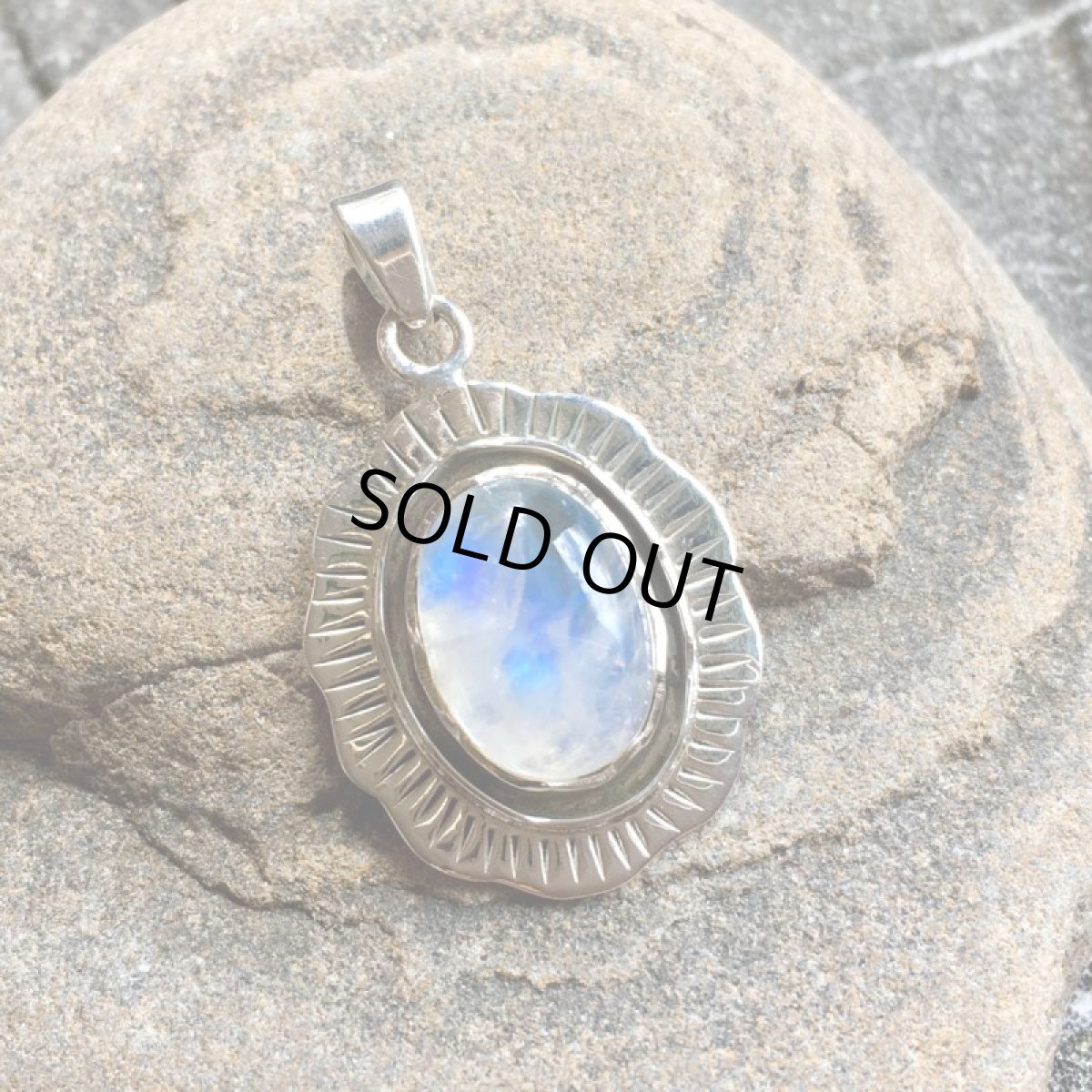 画像3: 1点物　高品質ブルームーンストーン　ペンダントトップ★天然石パワーストーン (3)