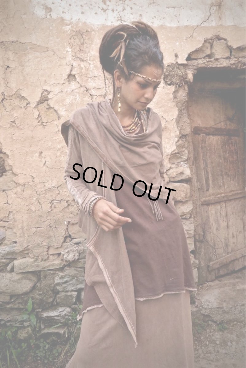 画像9: 再入荷♪ 草木染め♪ 柔らかオーガニックヘンプコットン カーディガン 長袖　羽織り★バイキングアート装飾模様が個性的★ナチュラルジプシー トライバル　エコ スローファッション 無農薬 (9)