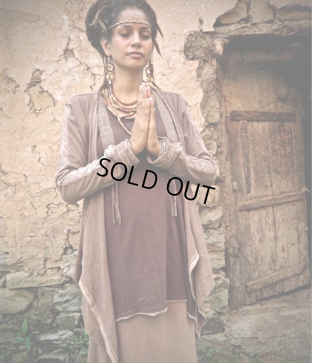 画像2: 再入荷♪ 草木染め♪ 柔らかオーガニックヘンプコットン カーディガン 長袖　羽織り★バイキングアート装飾模様が個性的★ナチュラルジプシー トライバル　エコ スローファッション 無農薬 (2)