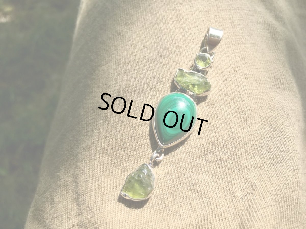 画像7: 1点物★高品質マラカイト（アフリカ産）＆ペリドット原石★ペンダントトップ★シルバー925★孔雀石★パワーストーン (7)