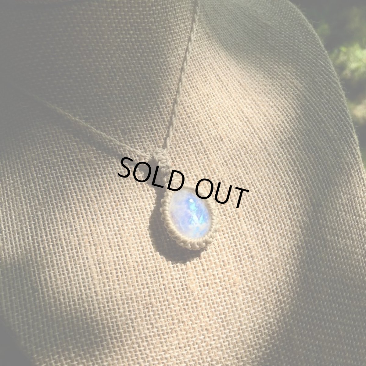 画像15: 1点物ハイクオリティ　ブルームーンストーン　ペンダント★シンプルネックレス★マクラメ石留め石包み★ハンドメイド★天然石パワーストーン (15)