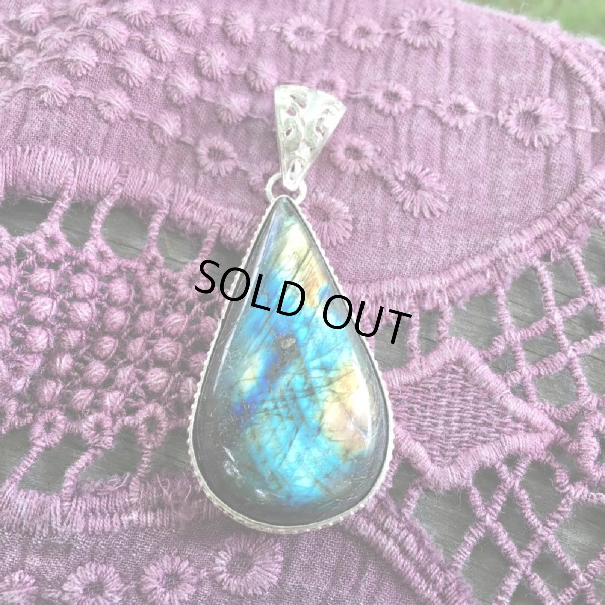 画像3: 1点物ラブラドライト ペンダント★神秘的ブルー・オレンジ・ゴールドの閃光★大ぶりビッグサイズ (3)