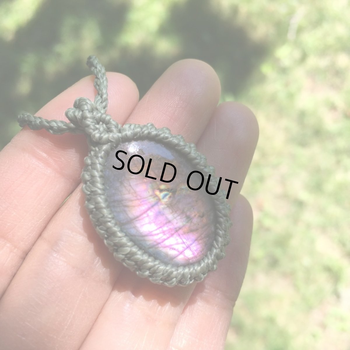 画像20: １点物　ピンク〜パープル高品質スペクトロライト　ペンダント/ネックレス*シンプル*マクラメ*石留め*編み込み*天然石パワーストーン (20)