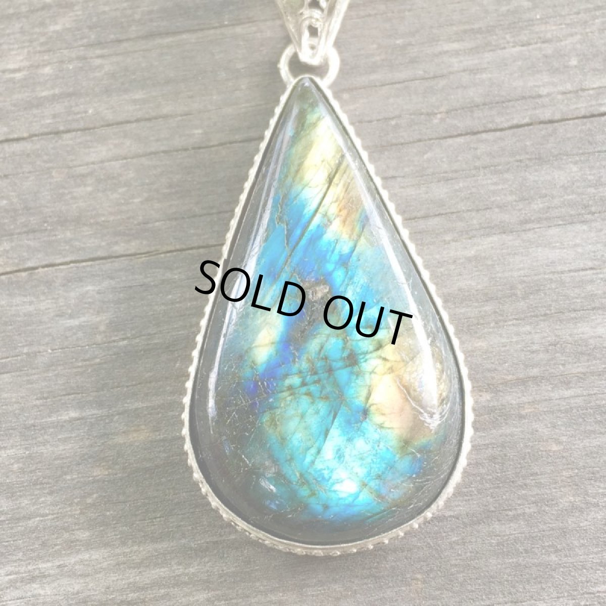 画像9: 1点物ラブラドライト ペンダント★神秘的ブルー・オレンジ・ゴールドの閃光★大ぶりビッグサイズ (9)